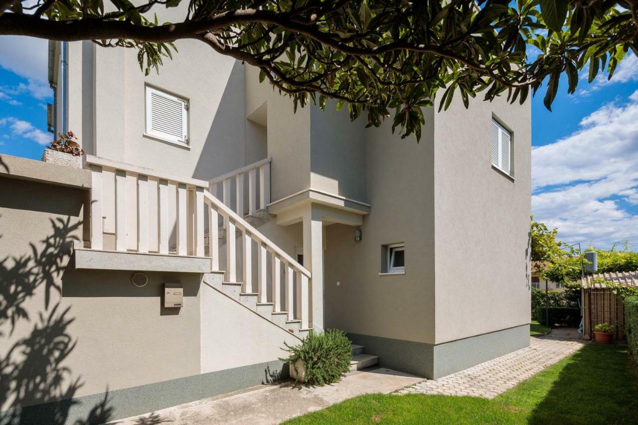 Otium Apartamento Kaštela Exterior foto