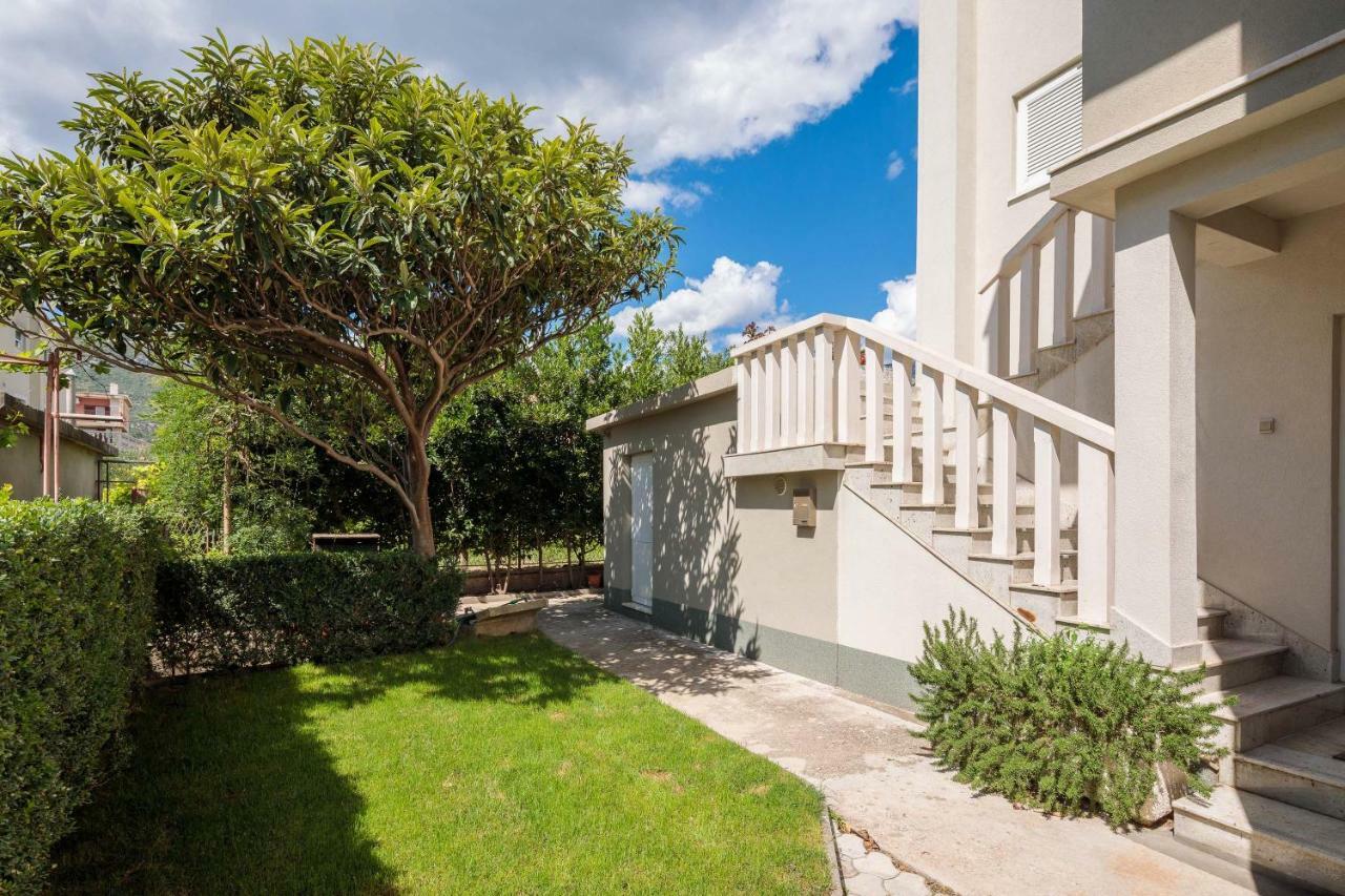 Otium Apartamento Kaštela Exterior foto