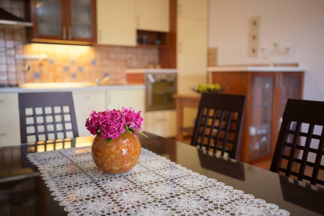 Otium Apartamento Kaštela Exterior foto