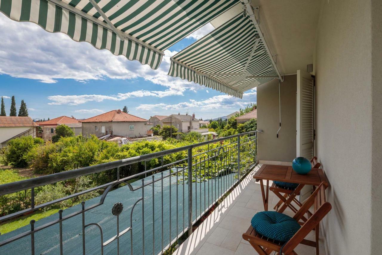 Otium Apartamento Kaštela Exterior foto